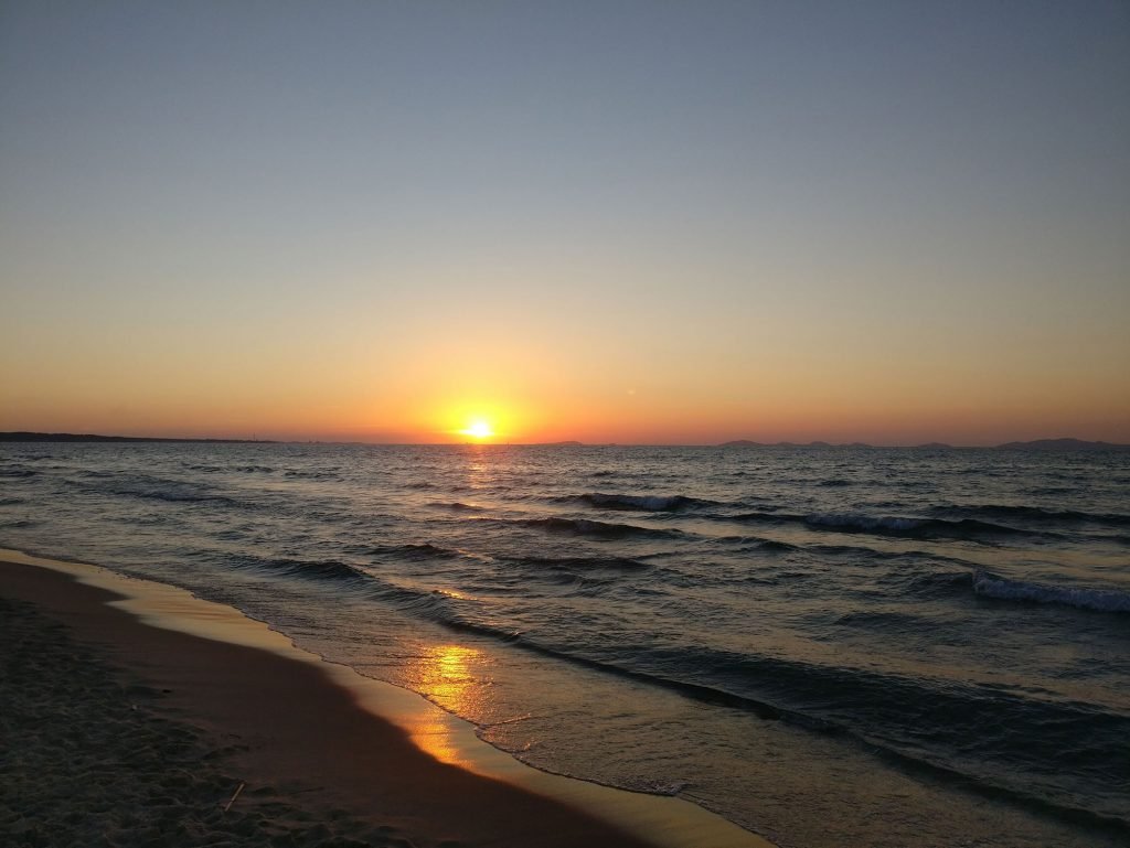 Spiaggia di Castelsardo in Sardegna, Italia